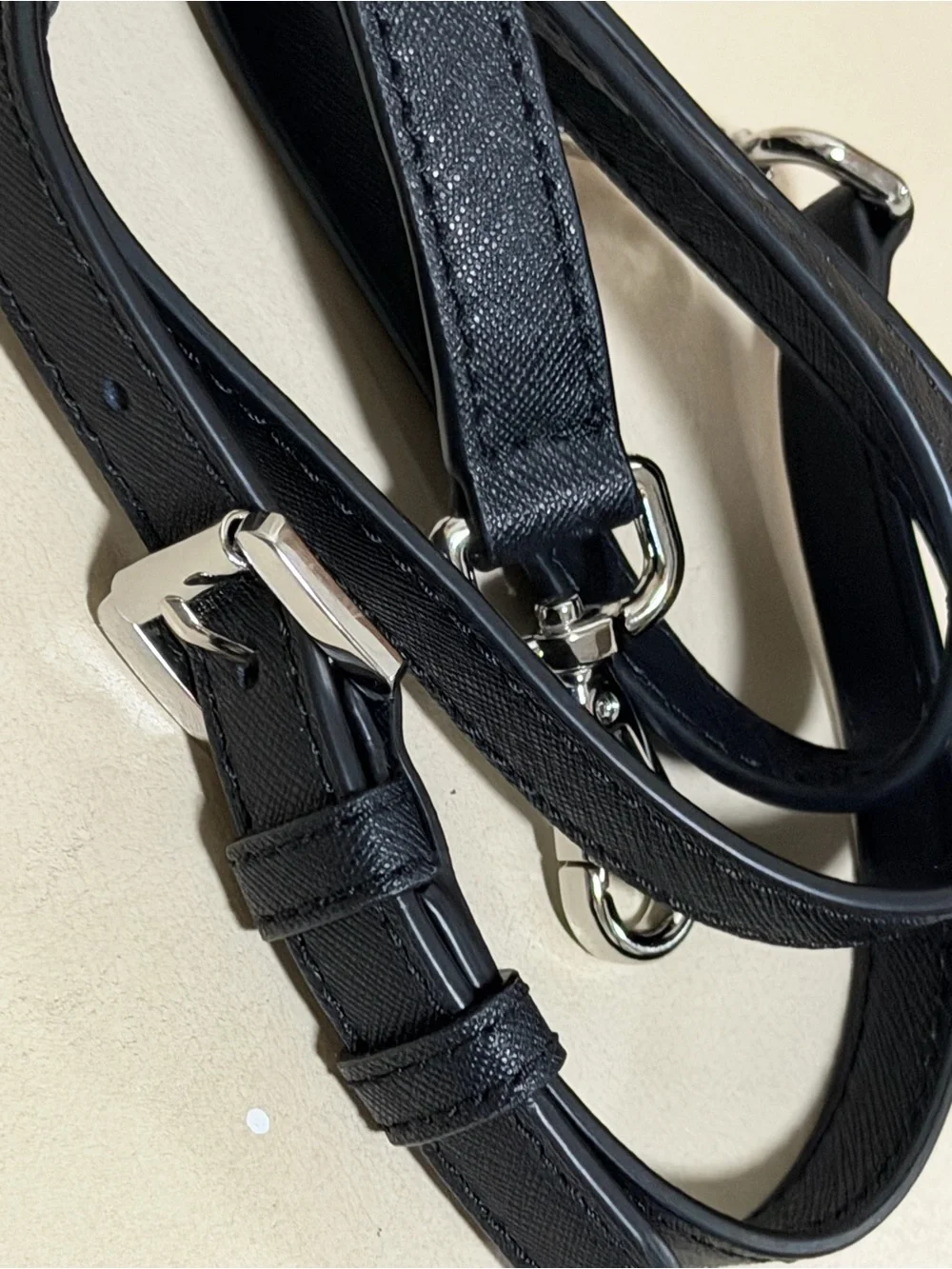 Michael Kors Black crossbody Leather Adjustable Shoulder Strap